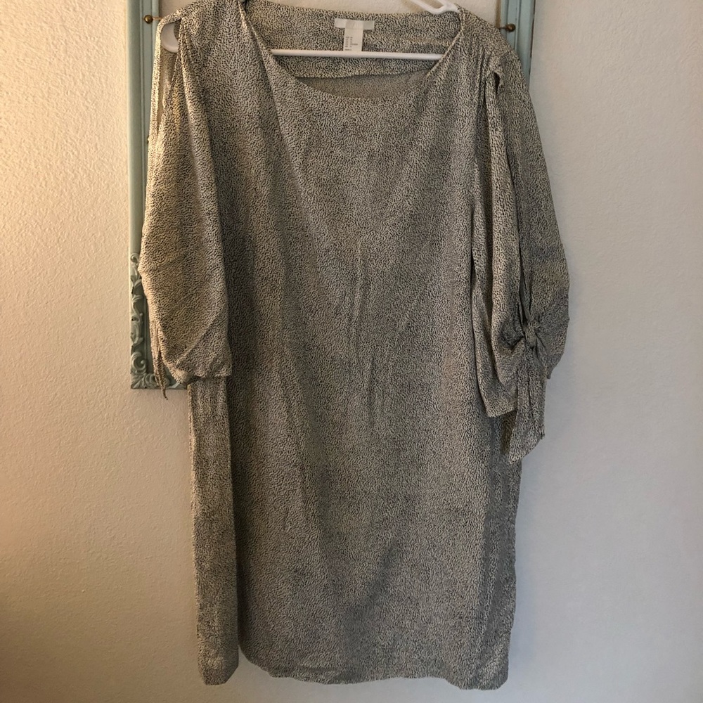 Women’s dress